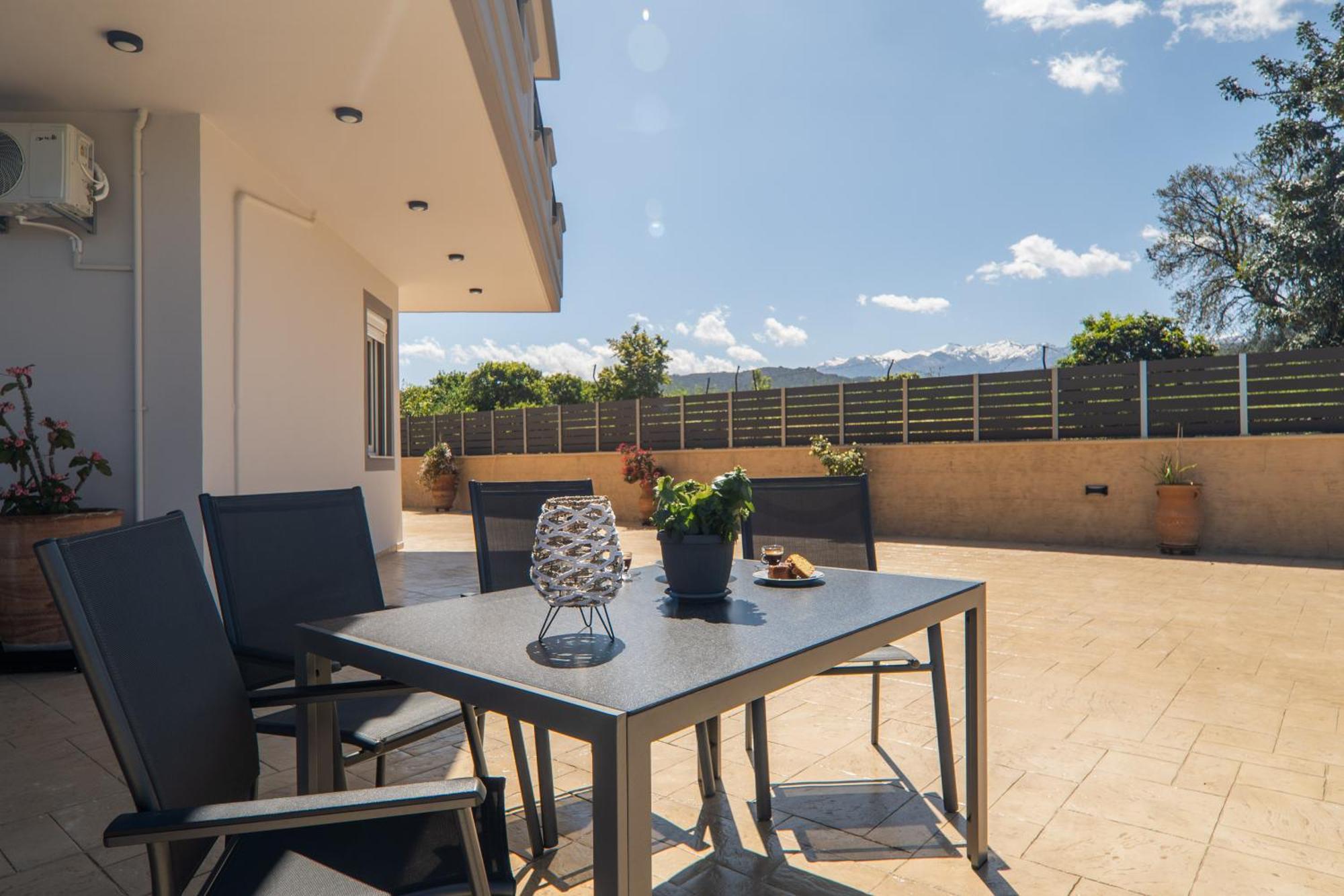 Ampelos Perivólia Habitación foto